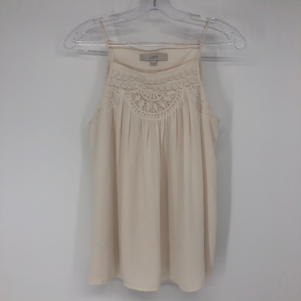💖3/$15💖Loft Off White Cream Smocked Tank with Embroidery
